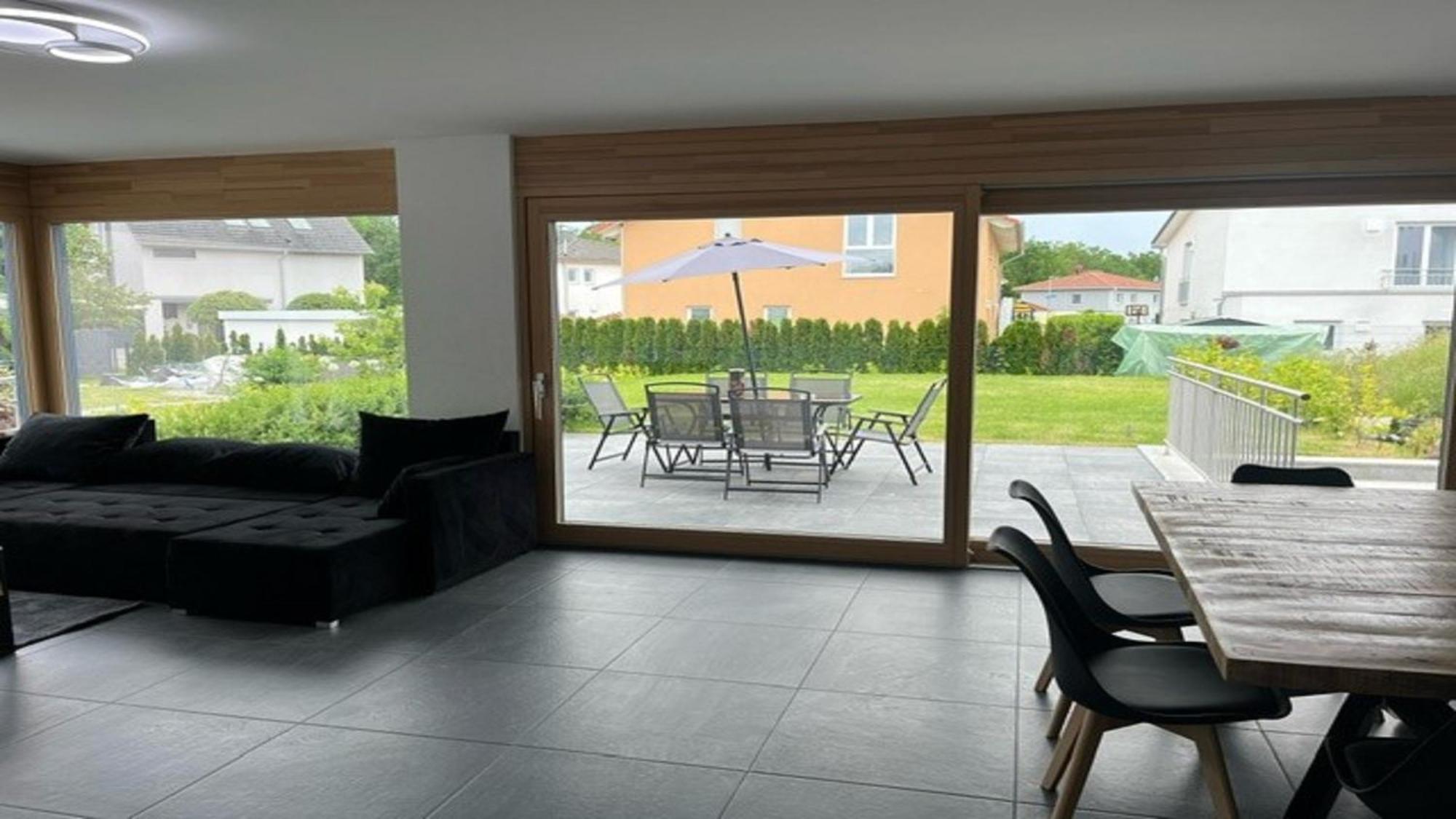 Moderne Ferienwohnung Sonnenbuehl Singen Eksteriør billede