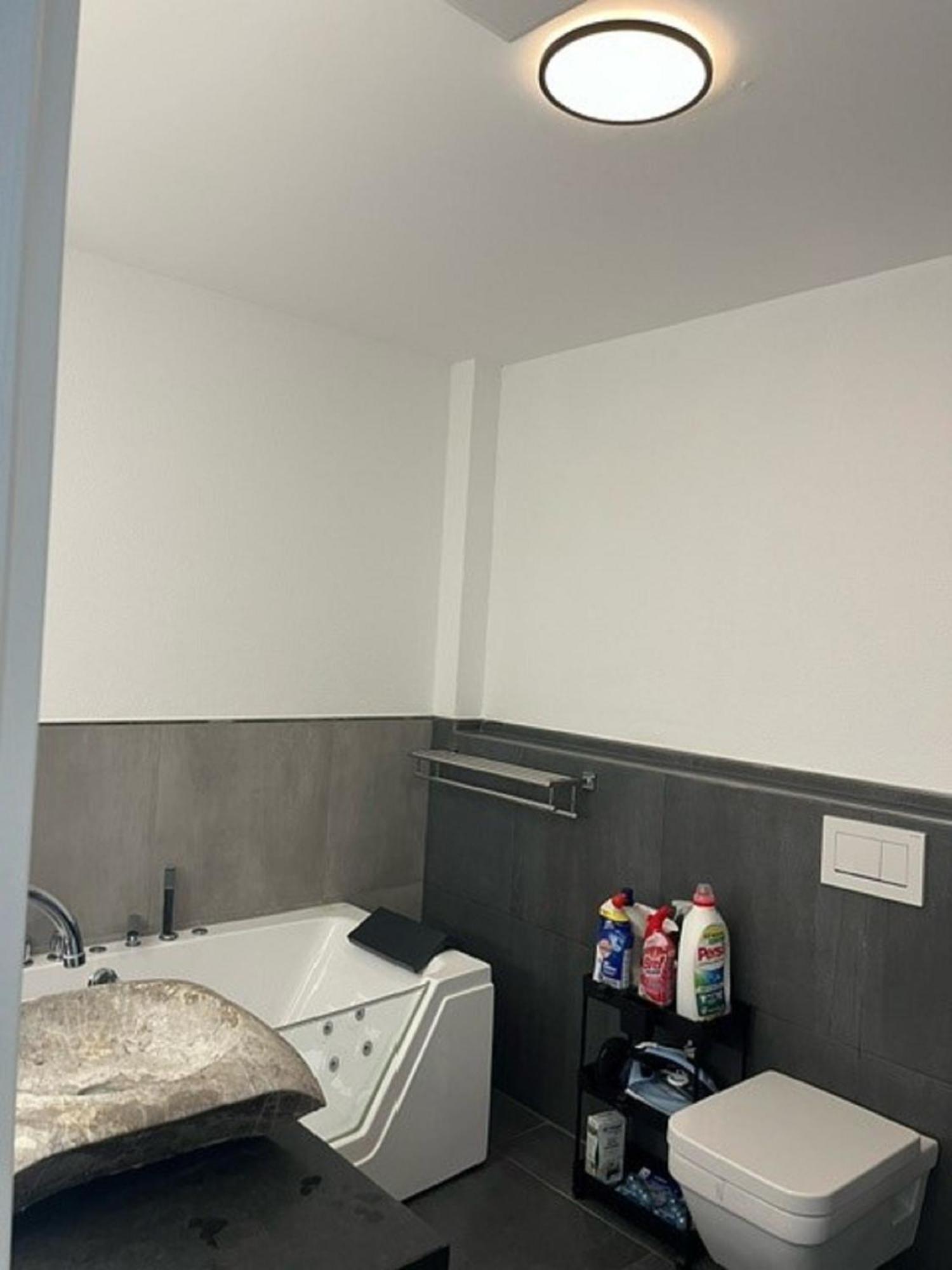 Moderne Ferienwohnung Sonnenbuehl Singen Eksteriør billede